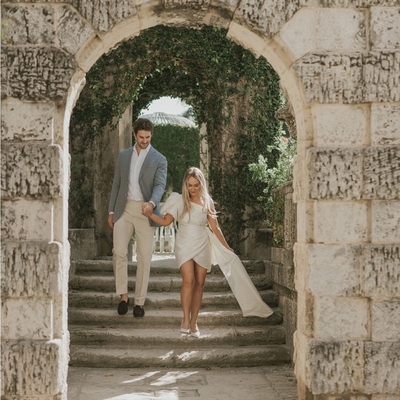 Anthropologie Sachin & Babi Dorien Puffed One-Shoulder Bow Train Wrap Mini Dress - Picture 6 of 8